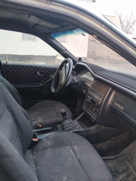 Ауди 100 сатылады