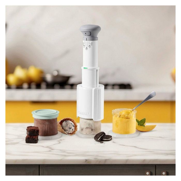 Машина за сладолед Cuisinart Freeze Wand ICEFD10E, 250W, 240 мл, 5 програми, Без BPA, Тиха работа, Бял