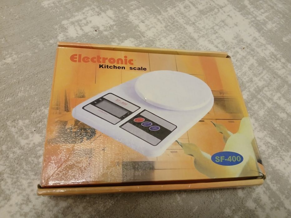 Весы юверилные почти новый