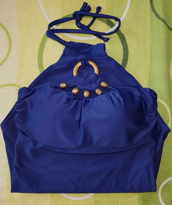 Дамски цял бански