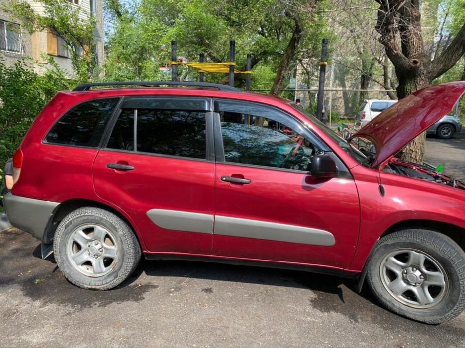 Продам тойота Rav4