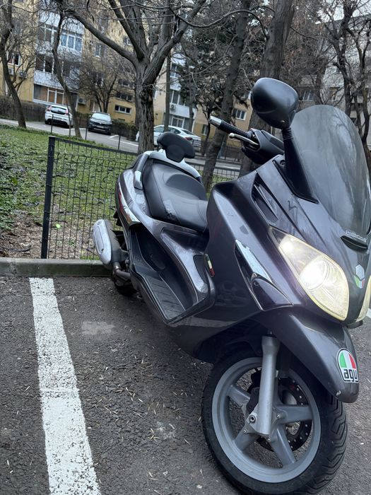 Vand maxi scuet piaggio