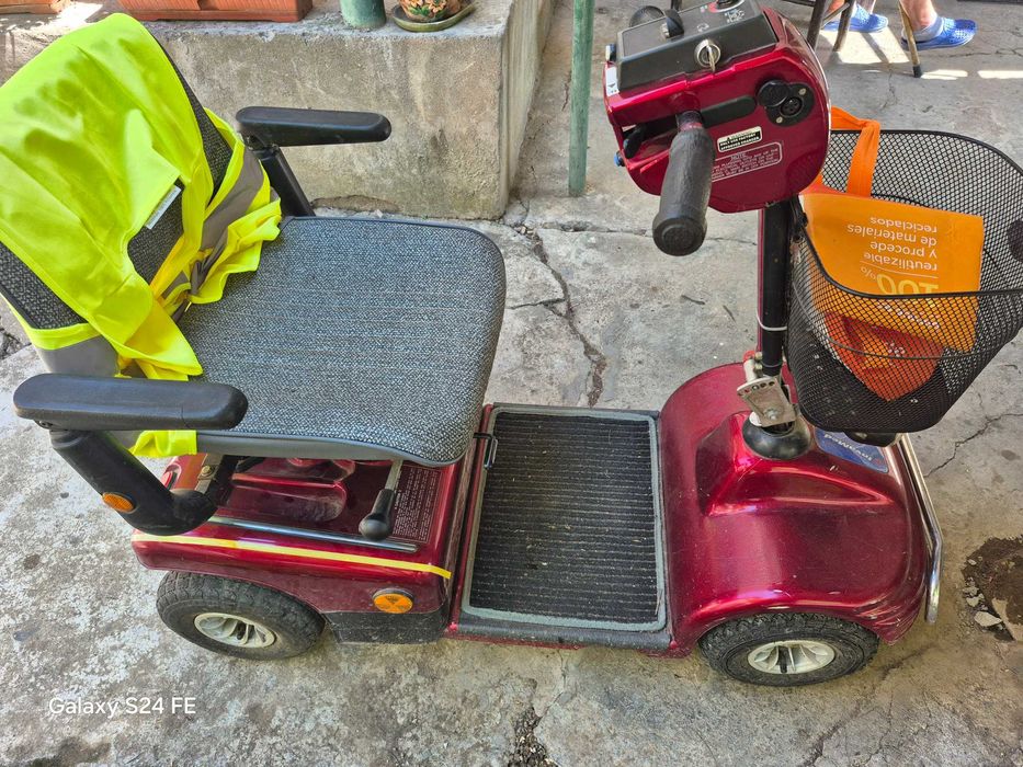 Четриколка в много добро състояние.