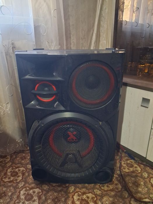 Музыкальный центр