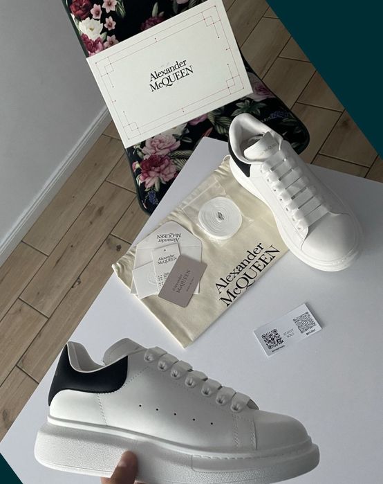 Alexander Mcqueen classic albi negri piele naturala