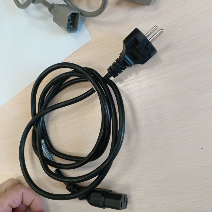 Шнуры для компьютерной техники