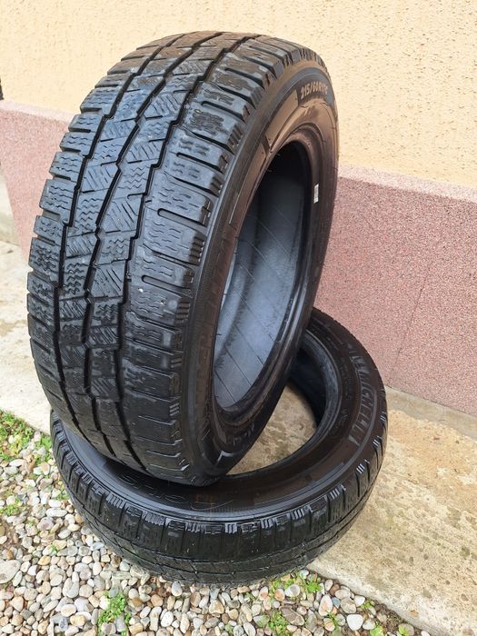 Anvelope 215 60 17  C