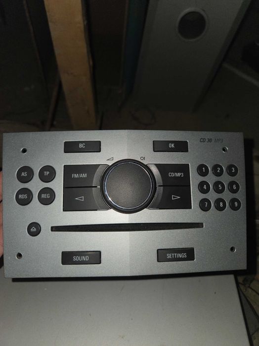 Player original  Opel CD 30 MP3 cu AUX + COD