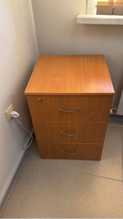 Продаетс мебель по 3000 тг.