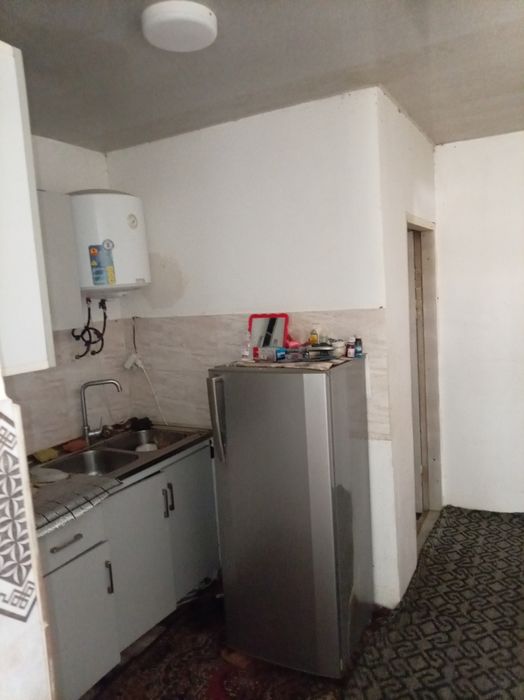 Срочно 2 хонали квартира сотилади. 1 этаж.