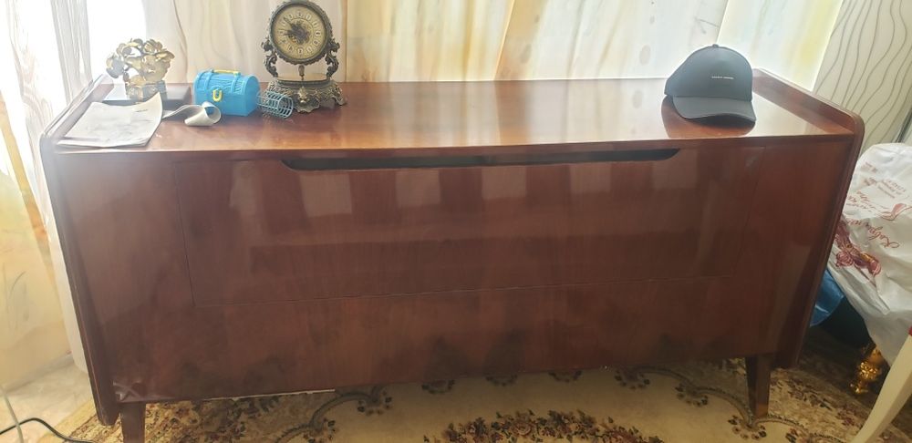 Продам бельевой шкаф.