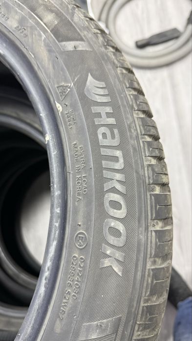 Продаю шины hankook 235/50z/R19