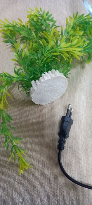 Нов аквариум с помпа и водорасли тип топка ф 25