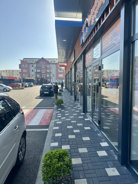 Spatiu comercial de Inchiriat | 40 mp  | Strada Eroilor | Floresti
