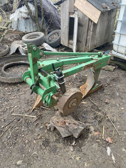 Plug de vanzare pentru tractor