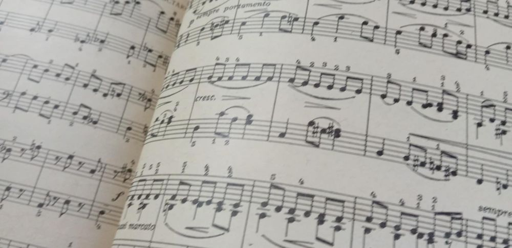 Книга за пиано..