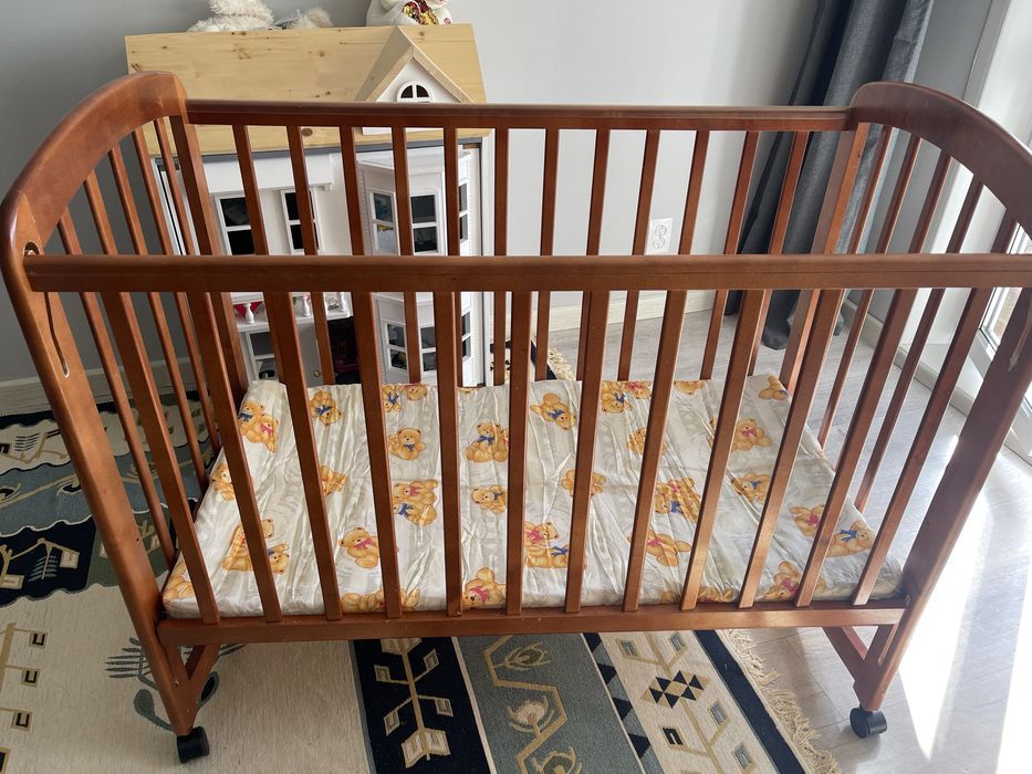 Кроватка детская