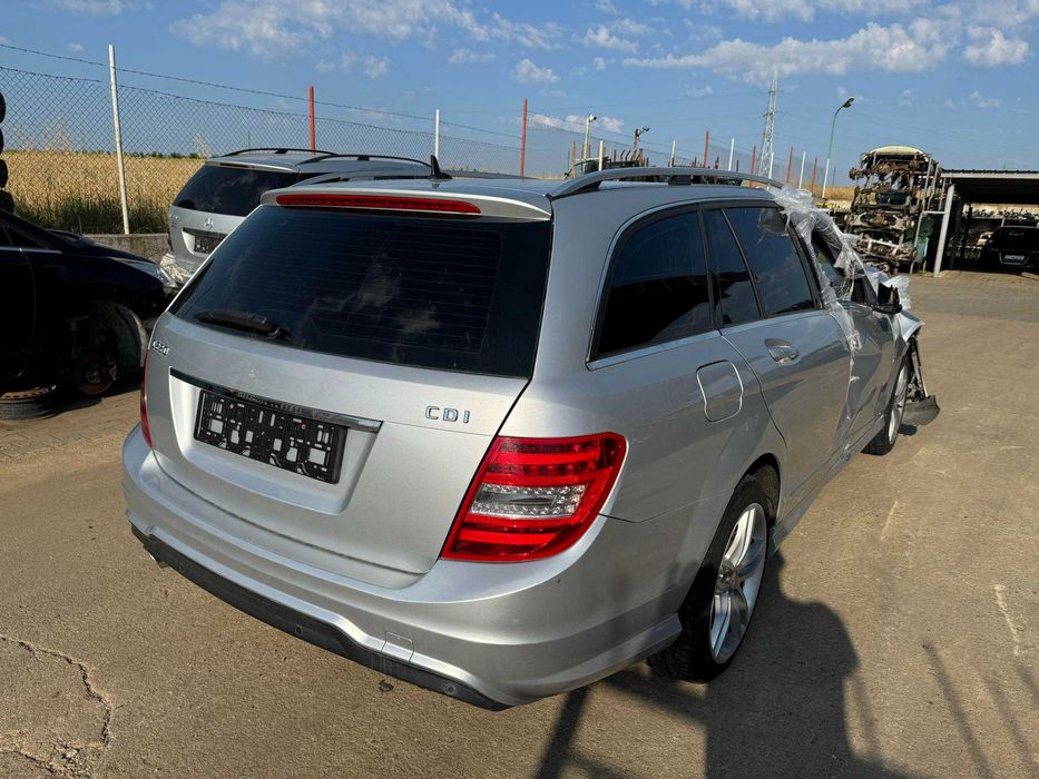 Мерцедес W204 2011г.