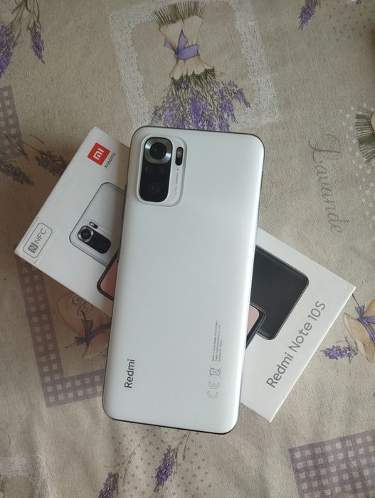 Продаю телефон редми