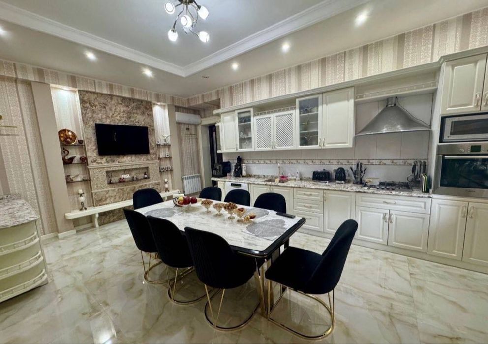 ПРОДАЕТСЯ ДОМ на Ракатбоши  Яккасарайский район с бассейном