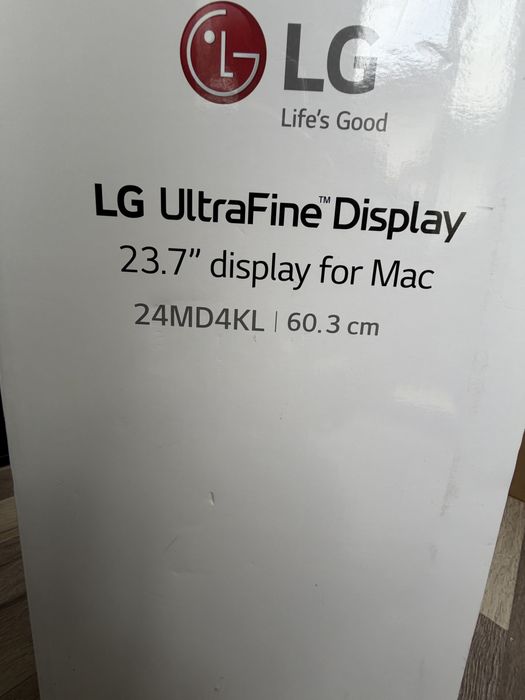 LG UltraFine 4K 24MD4KL