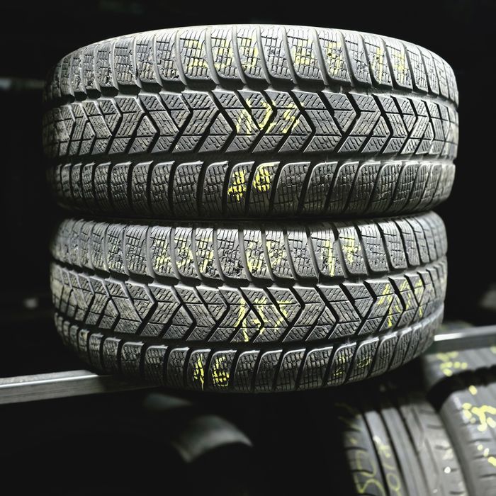 2x 235/65/17 M+S PIRELLI Stare excelentă