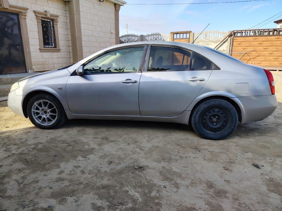 Nissan Primera P12