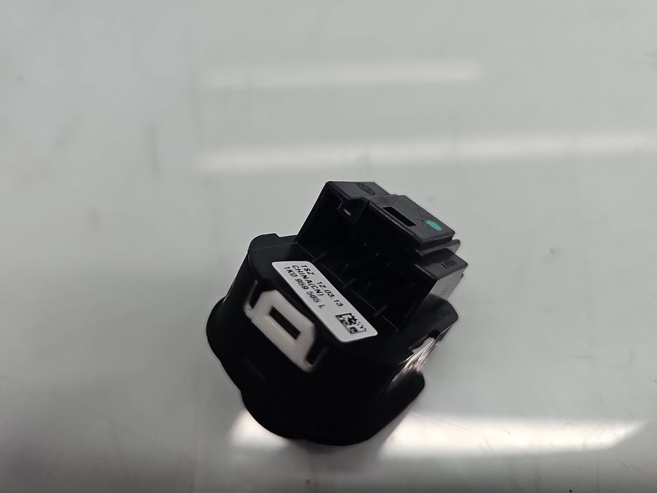 Buton reglaj oglinzi Volkswagen Passat B7 (362) [Fabr 2010-2014] 1K095