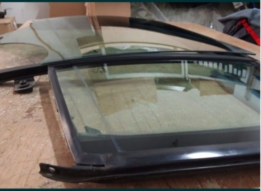 Geam stânga spate Megane 2