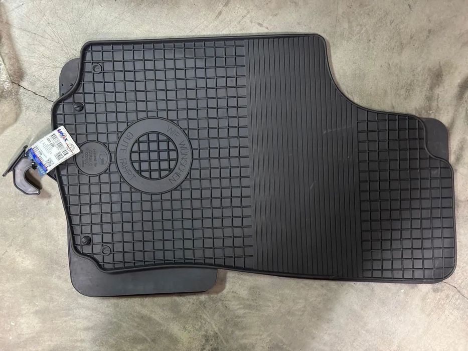 683699 | Covor Cauciuc Z-A | Opel Zafira A