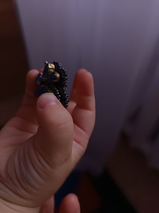 Брошь ручной работы