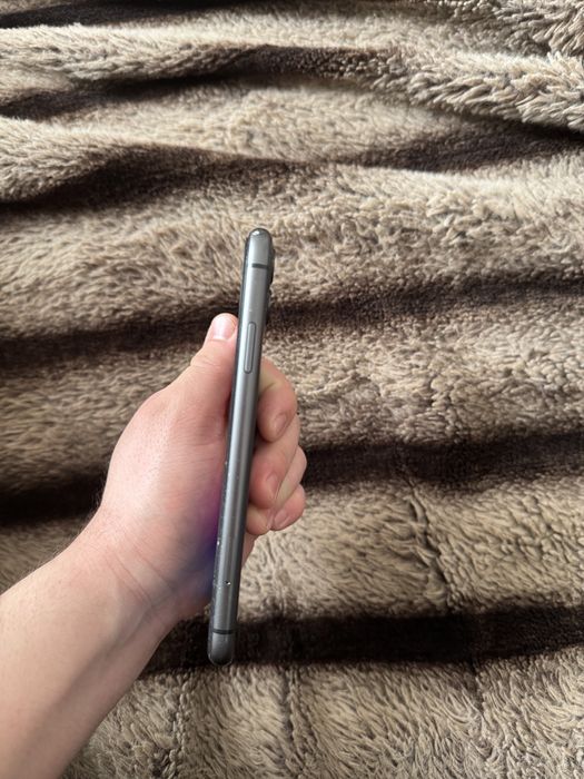 Айфон 11  128 гб память