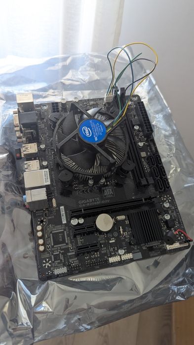 I5 6600K + GYGABYTE B250M placa de baza kit+ carcasa