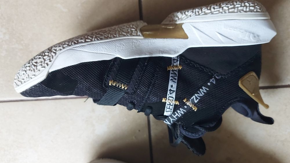 Маратонки Jordan