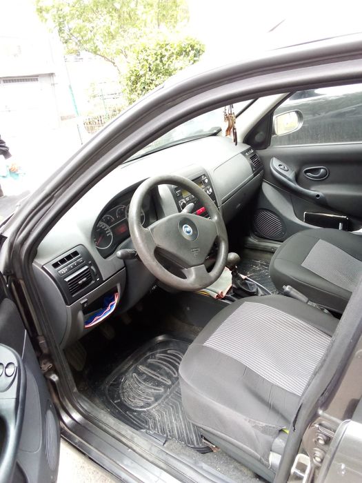 Vand Fiat Albea an 2007