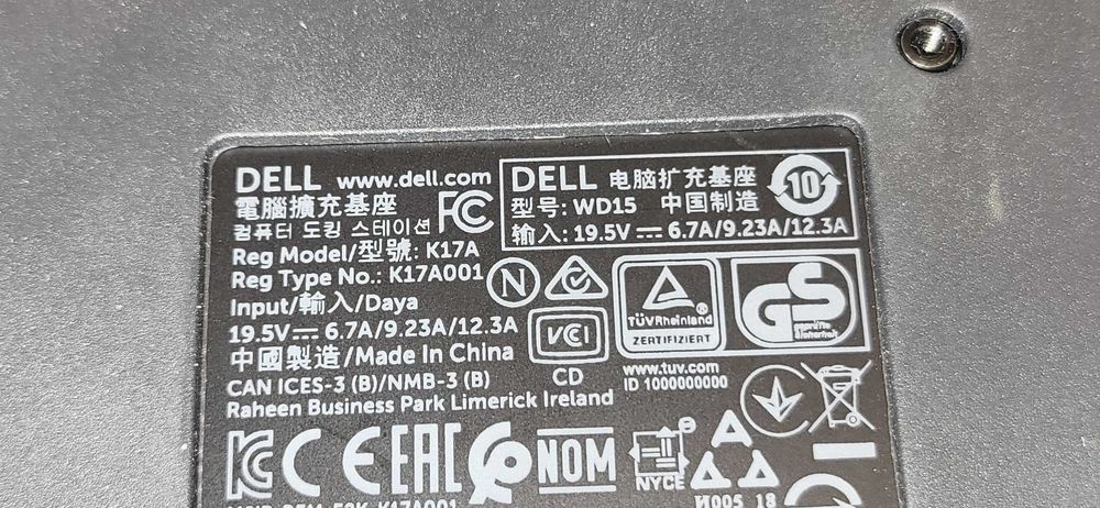 DELL WD15 Dock fuctional si incarcator se poate vedea