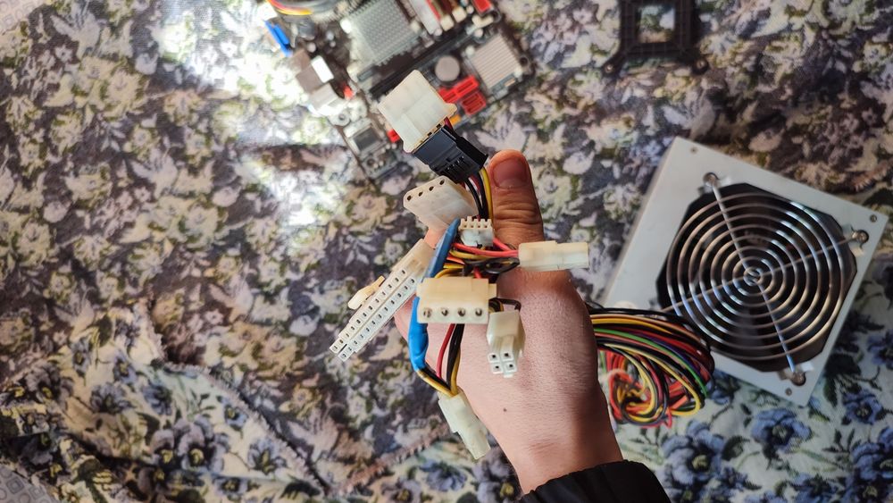 Продам комплектующие