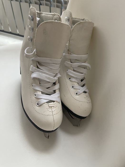 Продам Коньки б/у 33 р