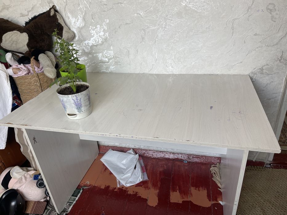 Сандық, стол жағдайы орташа