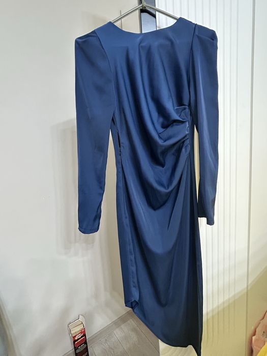 Продам 2 платье 42 размер, пиджак 44 размер