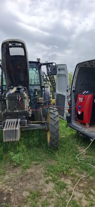 Încărcare cu freon R134a Mobil oriunde in judetul iasi 50 lei 100g  Auto ,Tractoare, Camioane, Utilaje