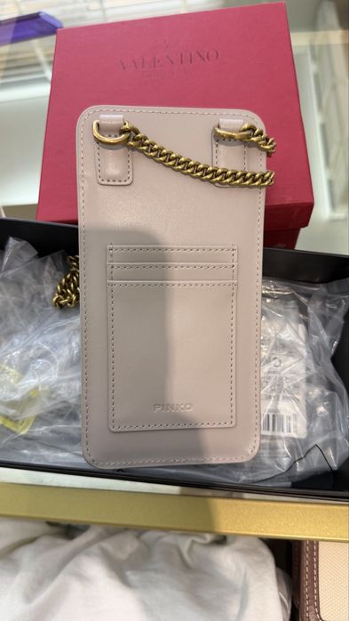Чантичка- калъф Pinko