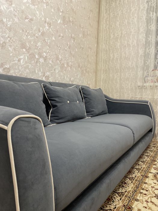 Продам Диван в отличном состоянии (почти новый)