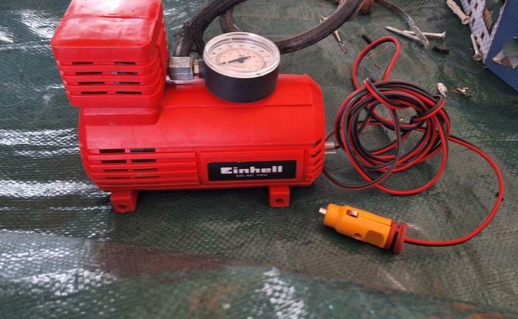 Compresor automat 12v