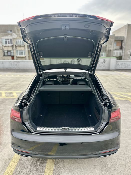 Audi~A5~Matrix~Distronic~Virtual Cockpit~WAUZZZF58LA018276