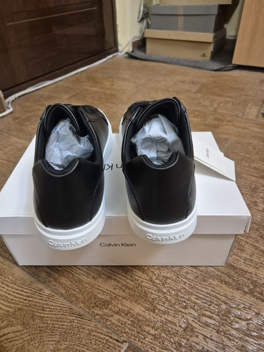 Calvin Klein mărimea 43