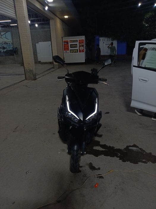 Skutr m8 125 obmen bor 2 batarekali elektrga Yili 2024 prabek 8100