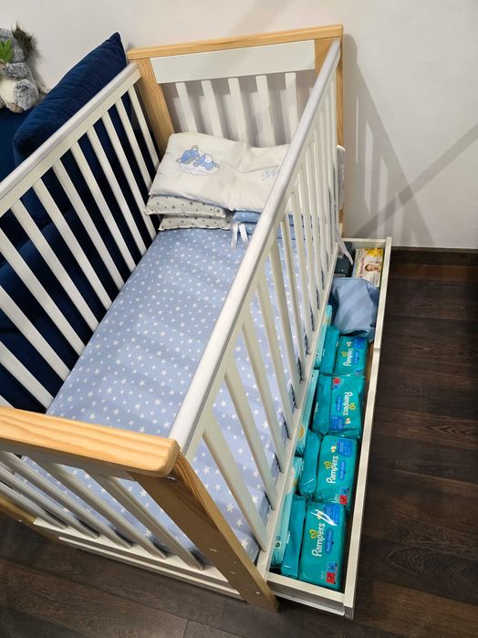 Patut Lemn Cu Sertar Klups Iwo Alb Natur cu saltea - impecabil