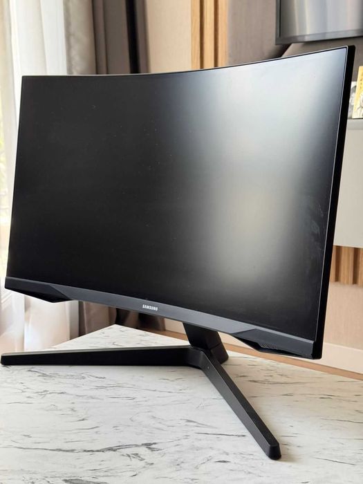 Монитор Samsung Odyssey G5/27