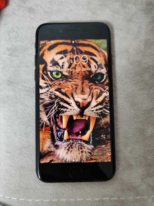 IPhone 7 черный матовый 32 гб